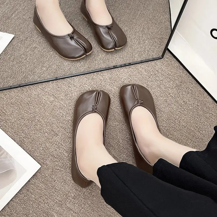 Tabi Style Leather Flats For Women Cozy Split Toe Slip On Shoes