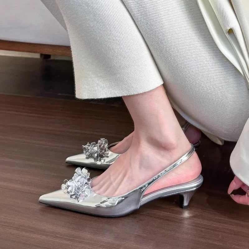 Floral Pointed Sandals With Lightweight Shallow Design