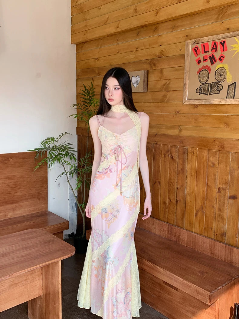 Romantic Floral Lace Long Mermaid Dress With Backless Silhouette