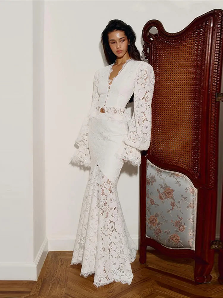 Delicate Lace V-Neck Peplum Top With Flare Sleeves And High Waist Mermaid Hem Elegant Evening Set