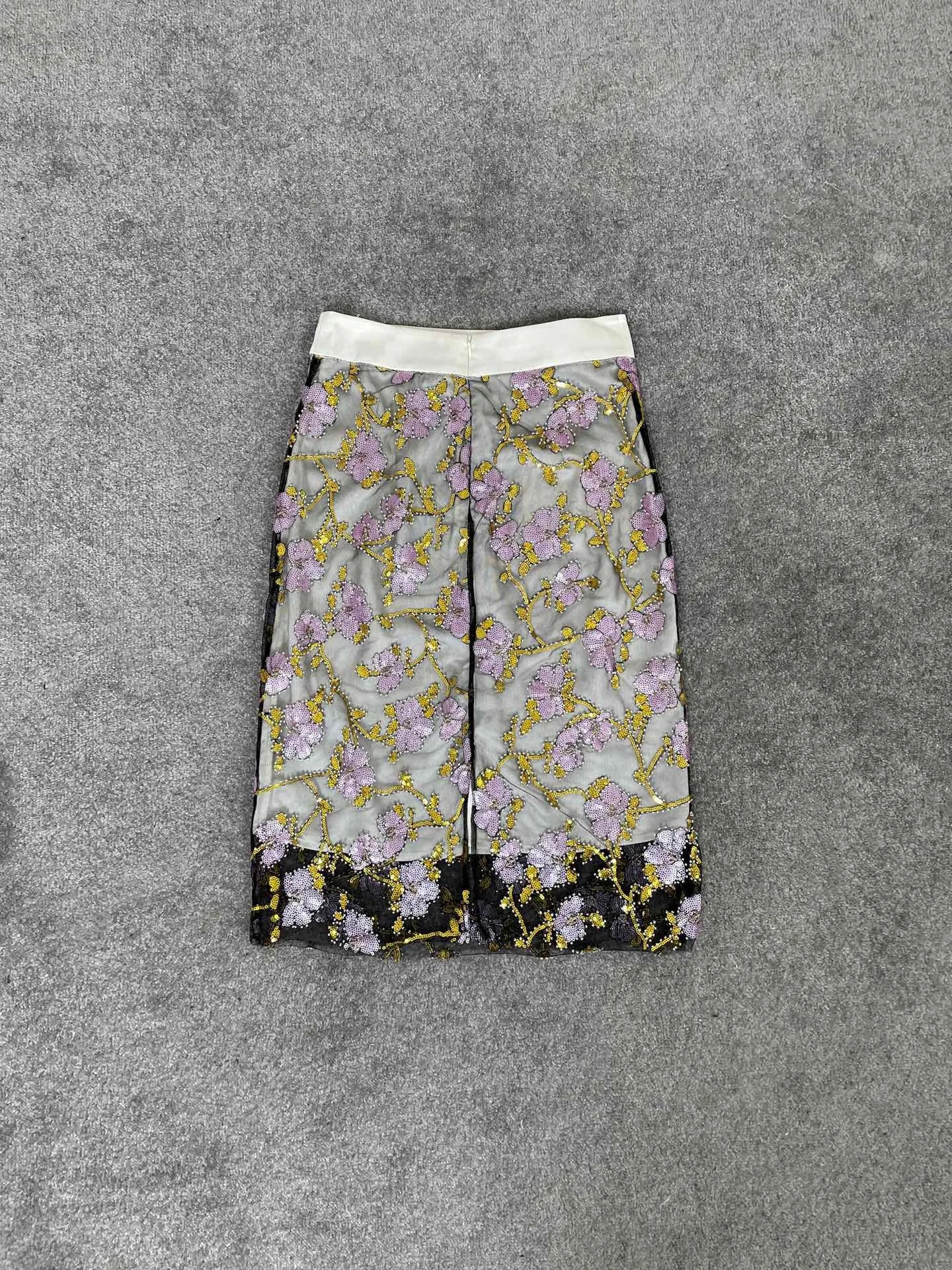 Retro Elegant High-Waisted Sequin Skirt With Heavy Bead Embroidery