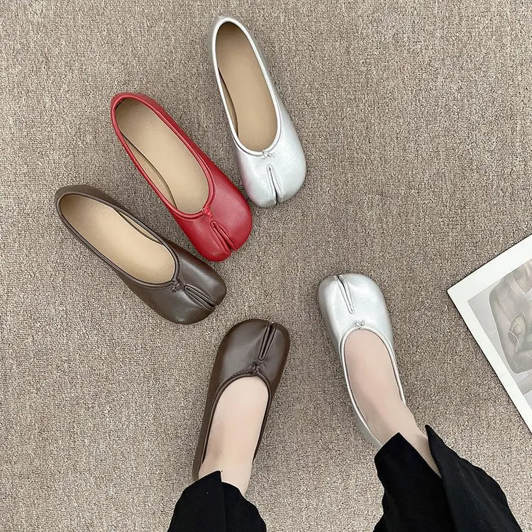 Tabi Style Leather Flats For Women Cozy Split Toe Slip On Shoes
