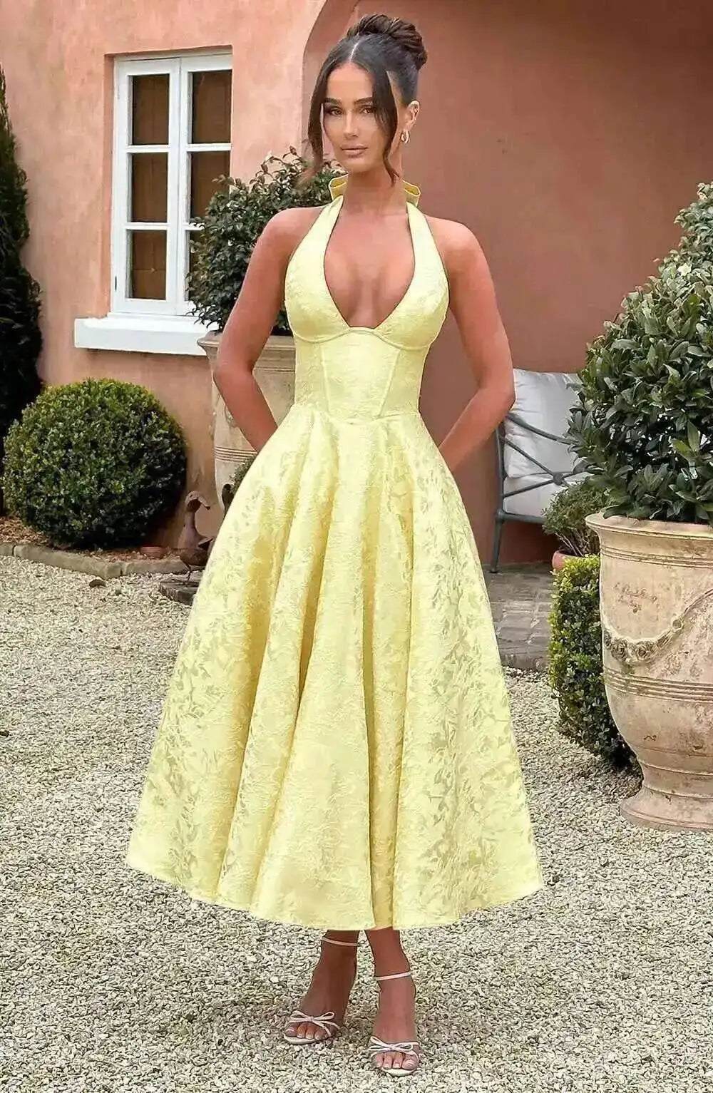 Backless Halter Evening Dress With Lace Jacquard For Elegant Special Occasions
