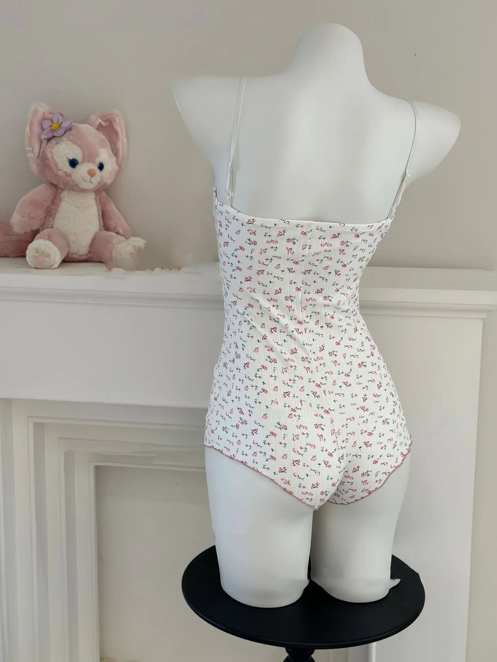 Charming Floral Print Lace Trim Slim Fit Sleeveless Bodysuit