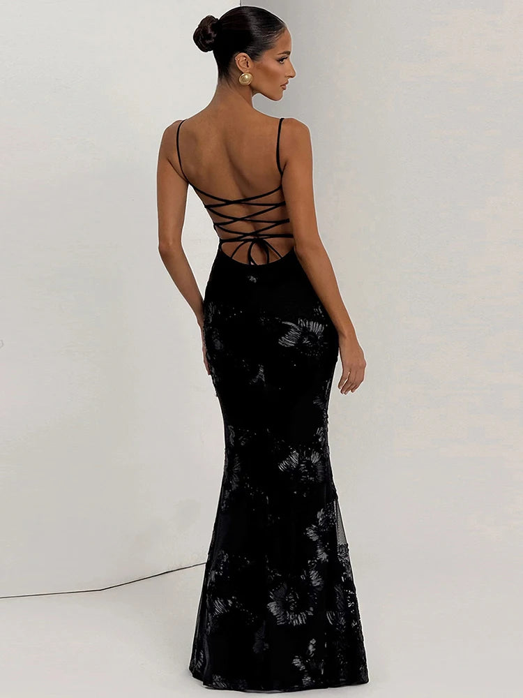 Chic Floral Embroidered Backless Maxi Dress With Low Neck And Crossback