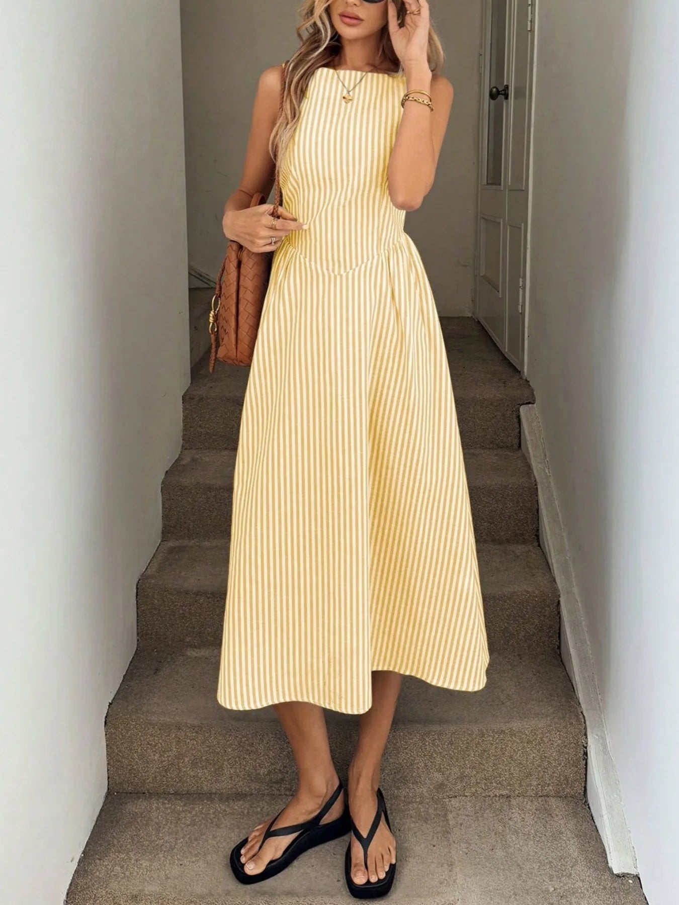 Slimming Vertical Stripe Sleeveless Dress With Elegant Flair