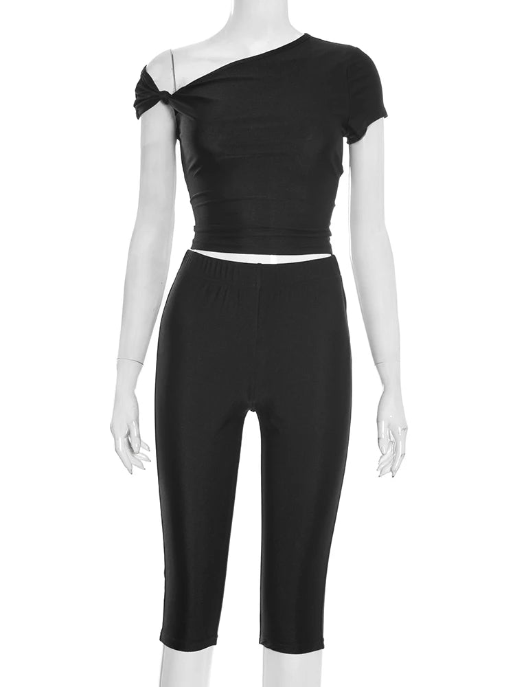 Midnight Knot Crop Top And Capri Set With Diagonal Collar
