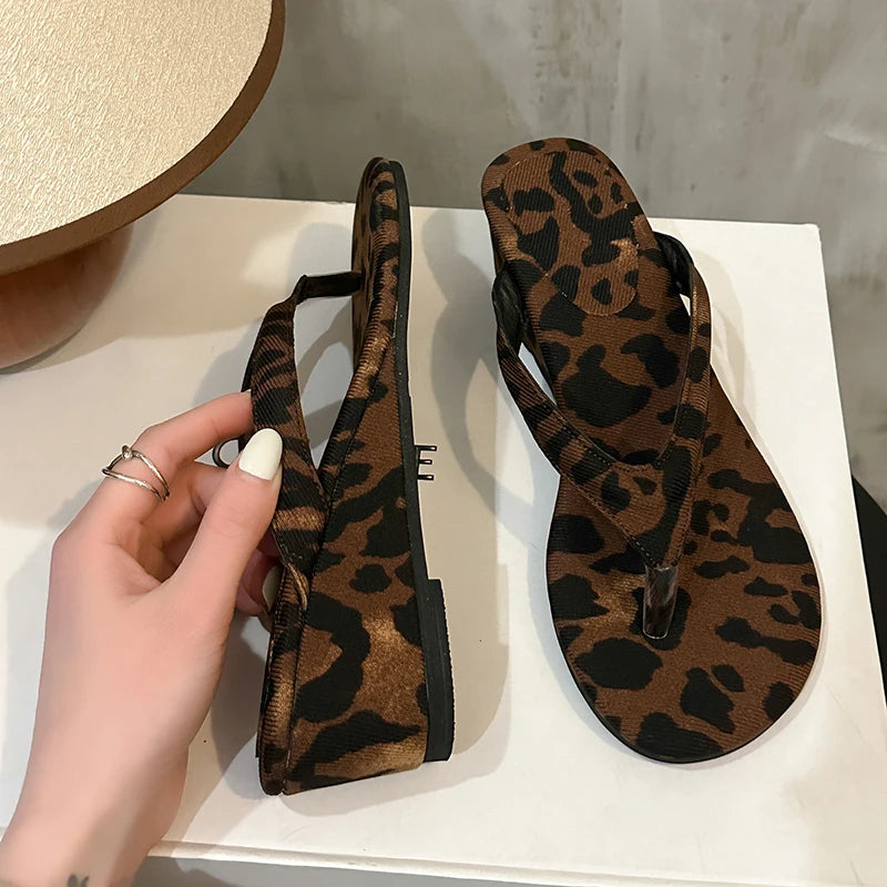 Women Slides With Non Slip Grip Clip Toe Comfort Elevated Street Style