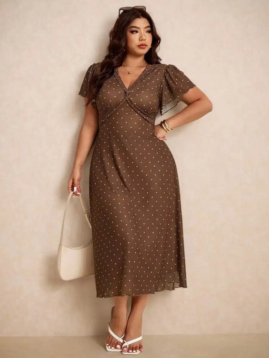 Plus Size Vintage Polka Dot Wrap Dress With V Neck And Short Sleeves Knee Length
