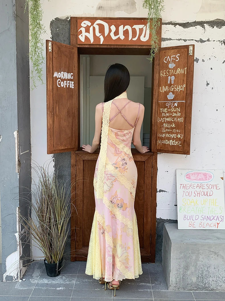 Romantic Floral Lace Long Mermaid Dress With Backless Silhouette