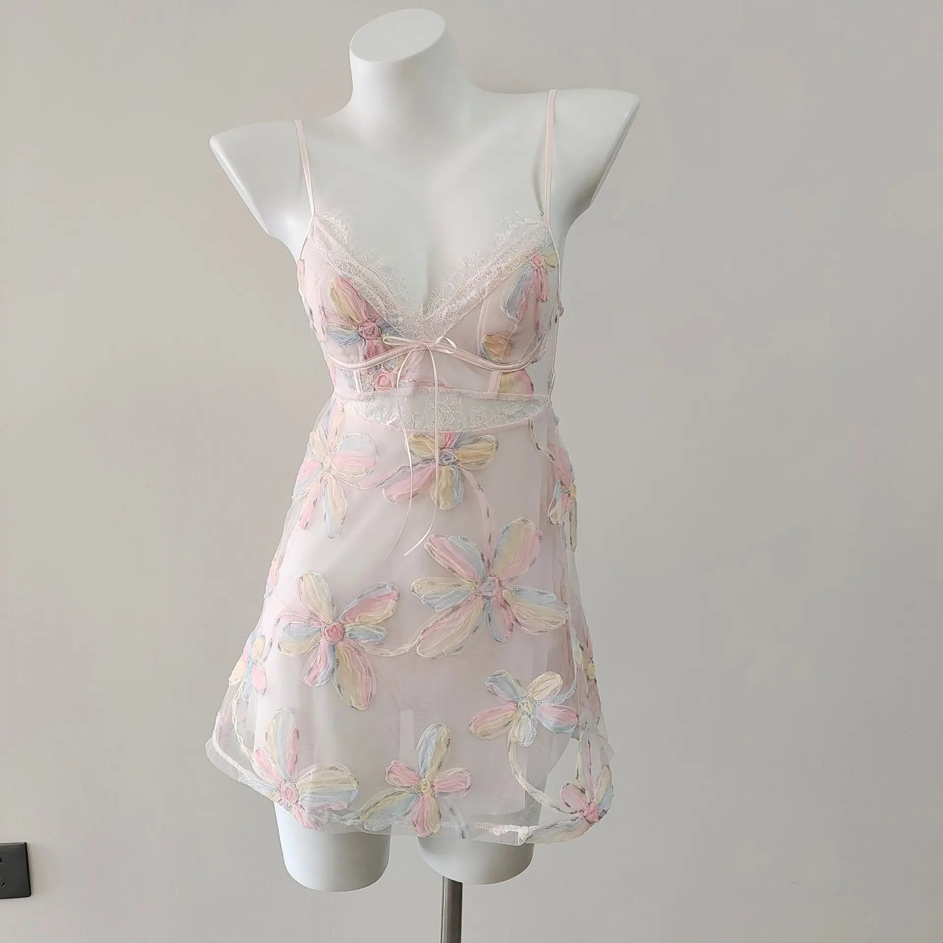 Delicate Lolita Sleepwear Nightdress Set With Flower Lace Mesh And Suspender Details