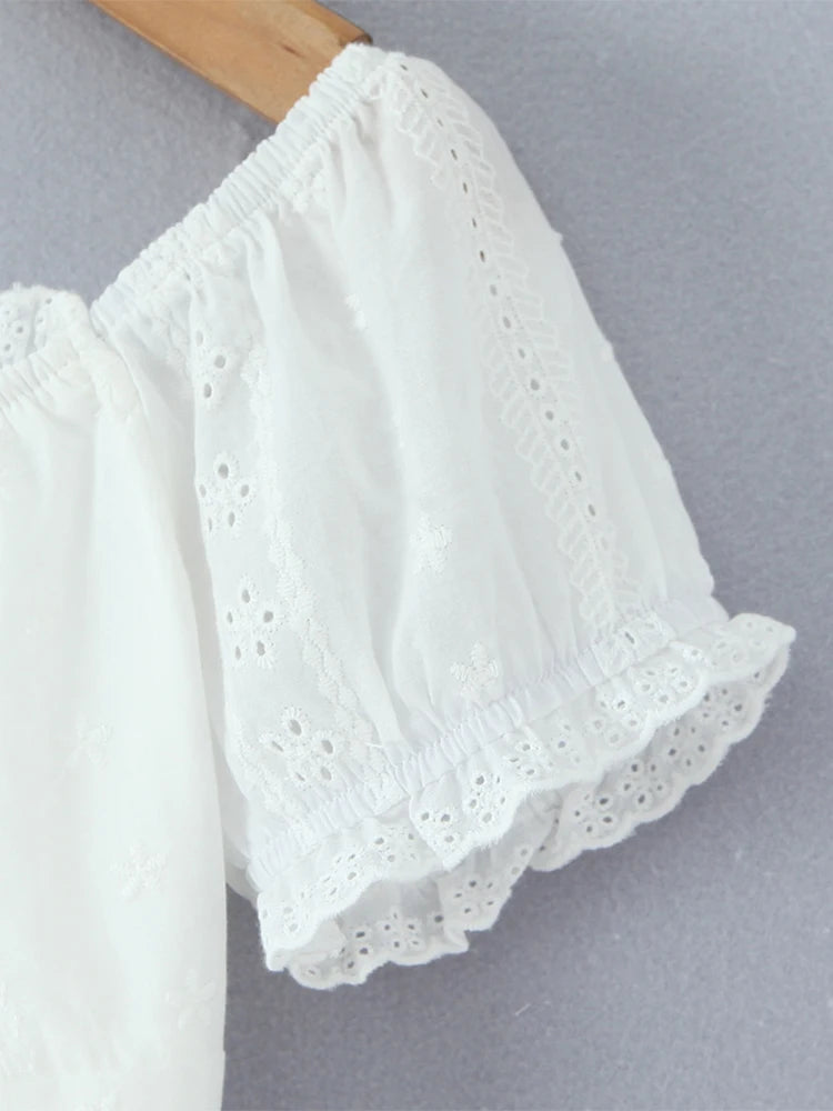 Women Sweet Lace Patchwork Bow Tied Blouses French Slash Neck Short Sleeve