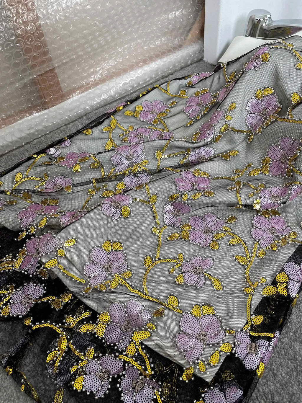 Retro Elegant High-Waisted Sequin Skirt With Heavy Bead Embroidery
