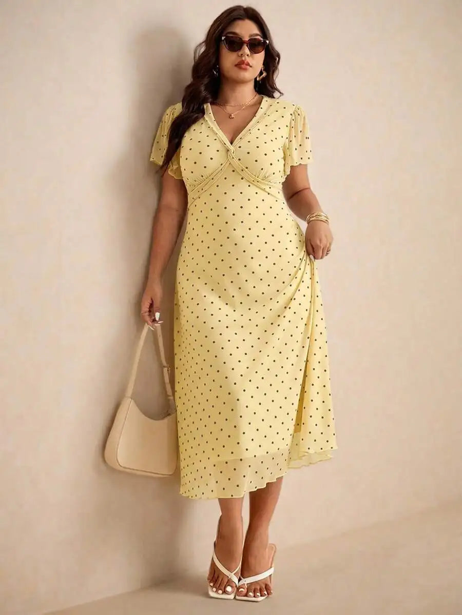 Plus Size Vintage Polka Dot Wrap Dress With V Neck And Short Sleeves Knee Length
