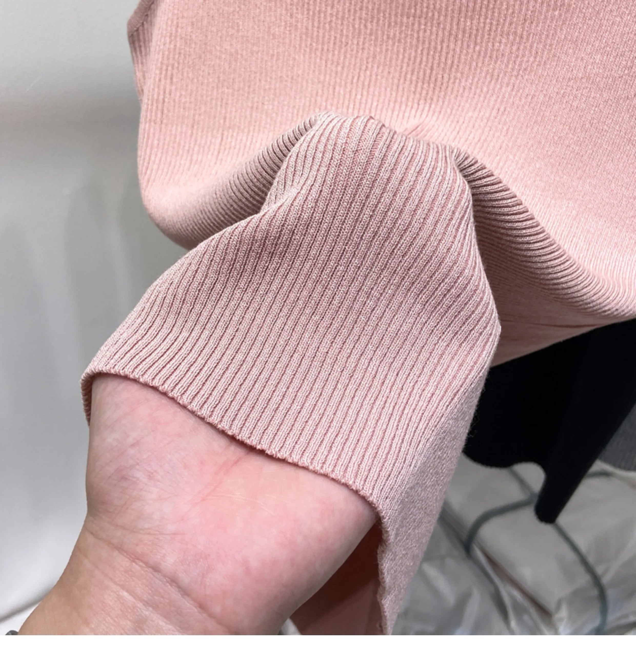 Knitted Strap Top With Clavicle Square Collar