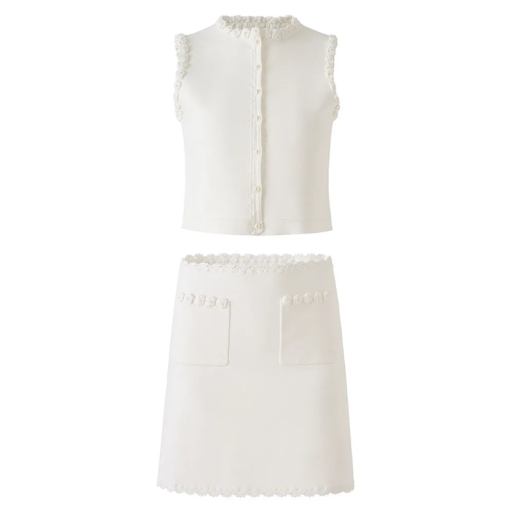 Black And White Skirt Set For Women With Elegant Contrast Design