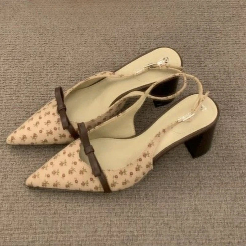 Closed Toe Buckle Sandals With Comfortable Chunky Heel