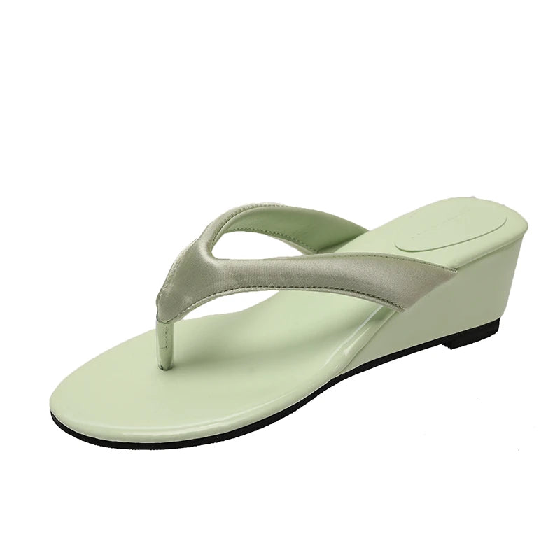 Elevated Water Resistant Flip Flops For Women Soft Sole Casual Slippers