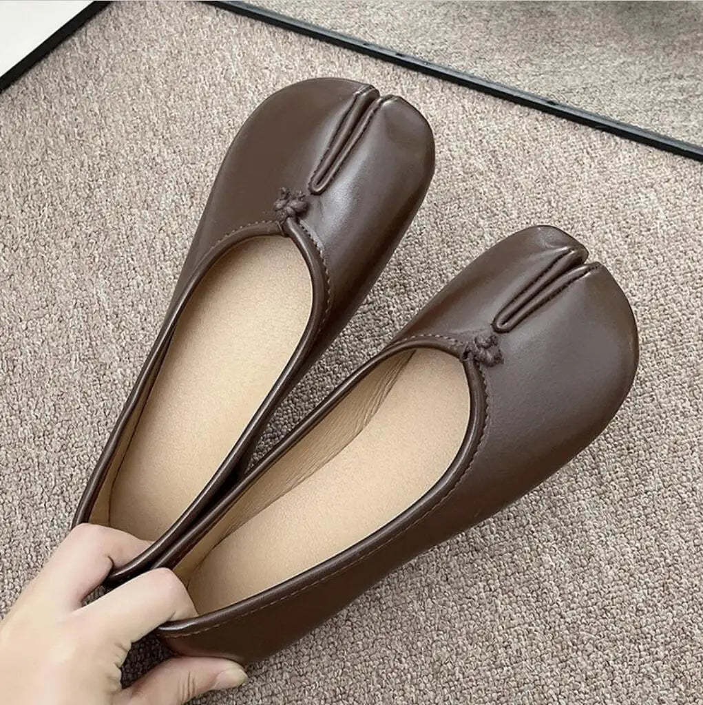 Tabi Style Leather Flats For Women Cozy Split Toe Slip On Shoes