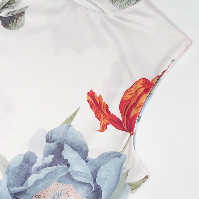 Floral Garden Maxi Dress With Round Neck Sleeveless Slim Fit Elegant Style