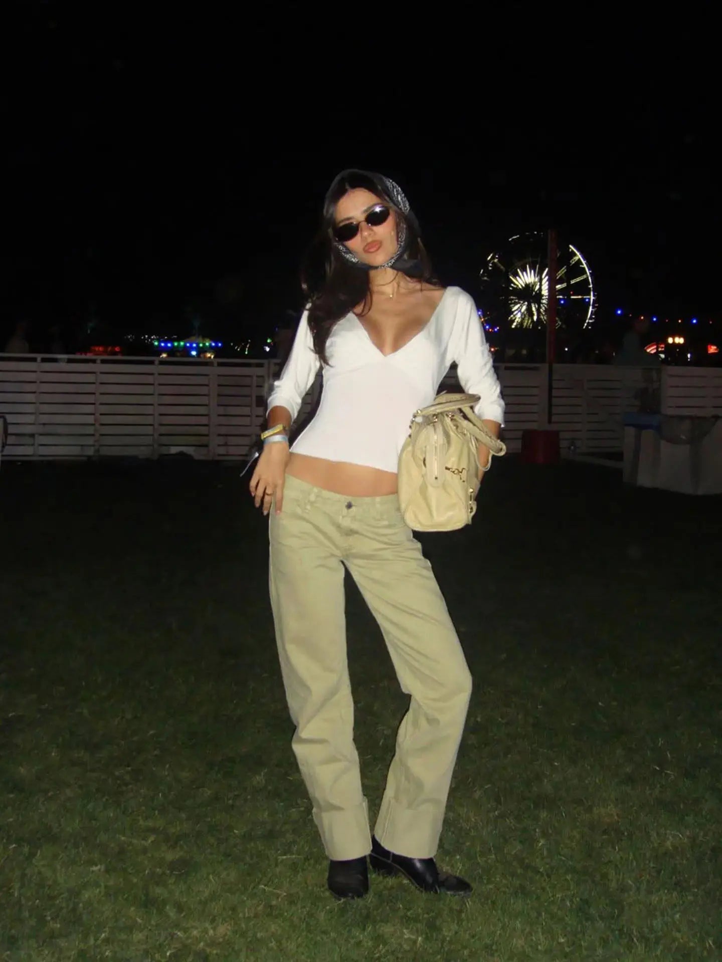 Khaki-colored Washed Low-rise Denim Pants with Rolled Cuffs and Straight-leg Design