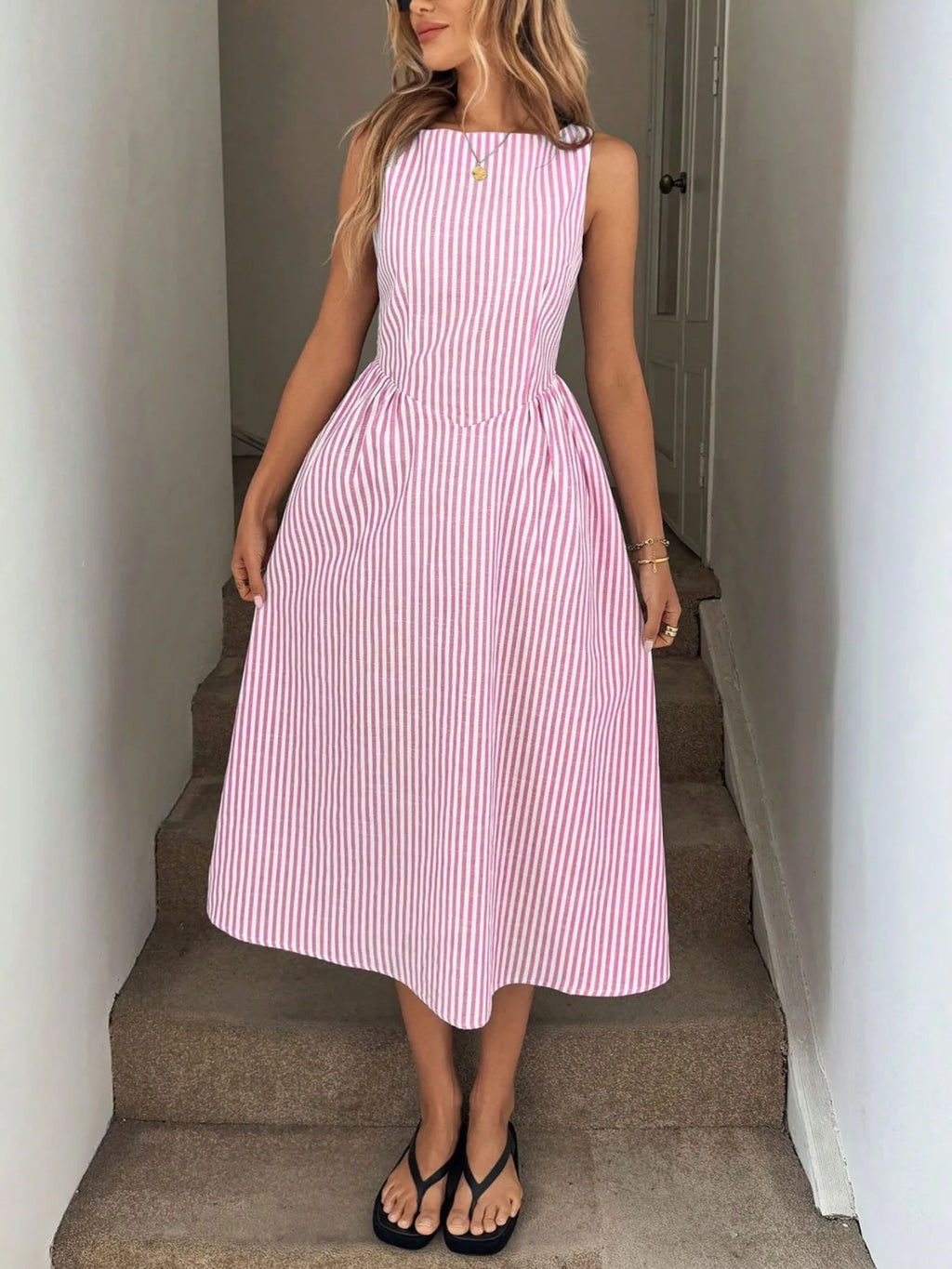 Slimming Vertical Stripe Sleeveless Dress With Elegant Flair