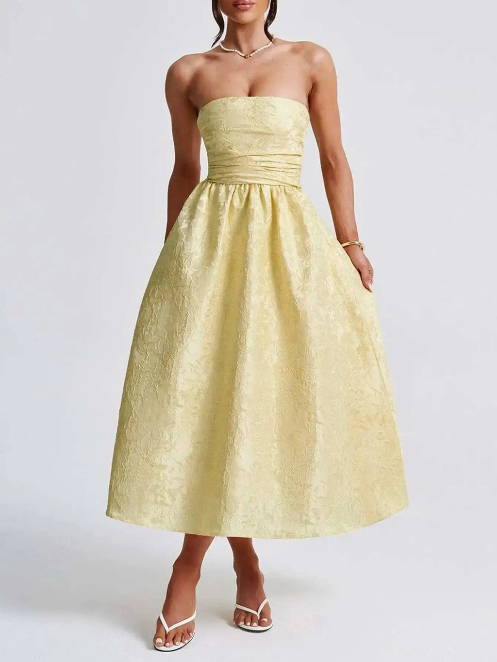 Backless Halter Evening Dress With Lace Jacquard For Elegant Special Occasions