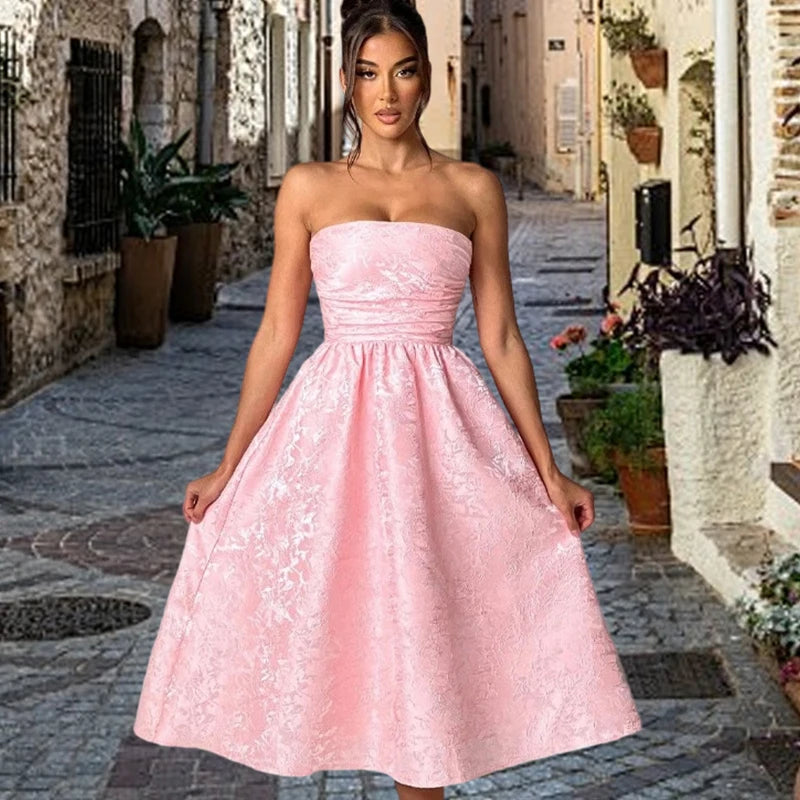 Backless Halter Evening Dress With Lace Jacquard For Elegant Special Occasions