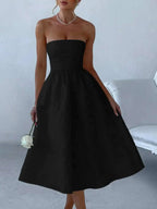 Backless Halter Evening Dress With Lace Jacquard For Elegant Special Occasions