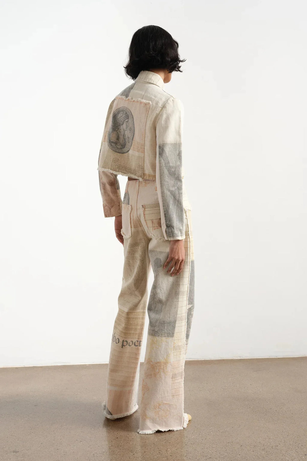 Women's Off White Wide Leg Jeans American Retro Loose Fit Printed Design Floor Length Denim Pants High Waist Trousers