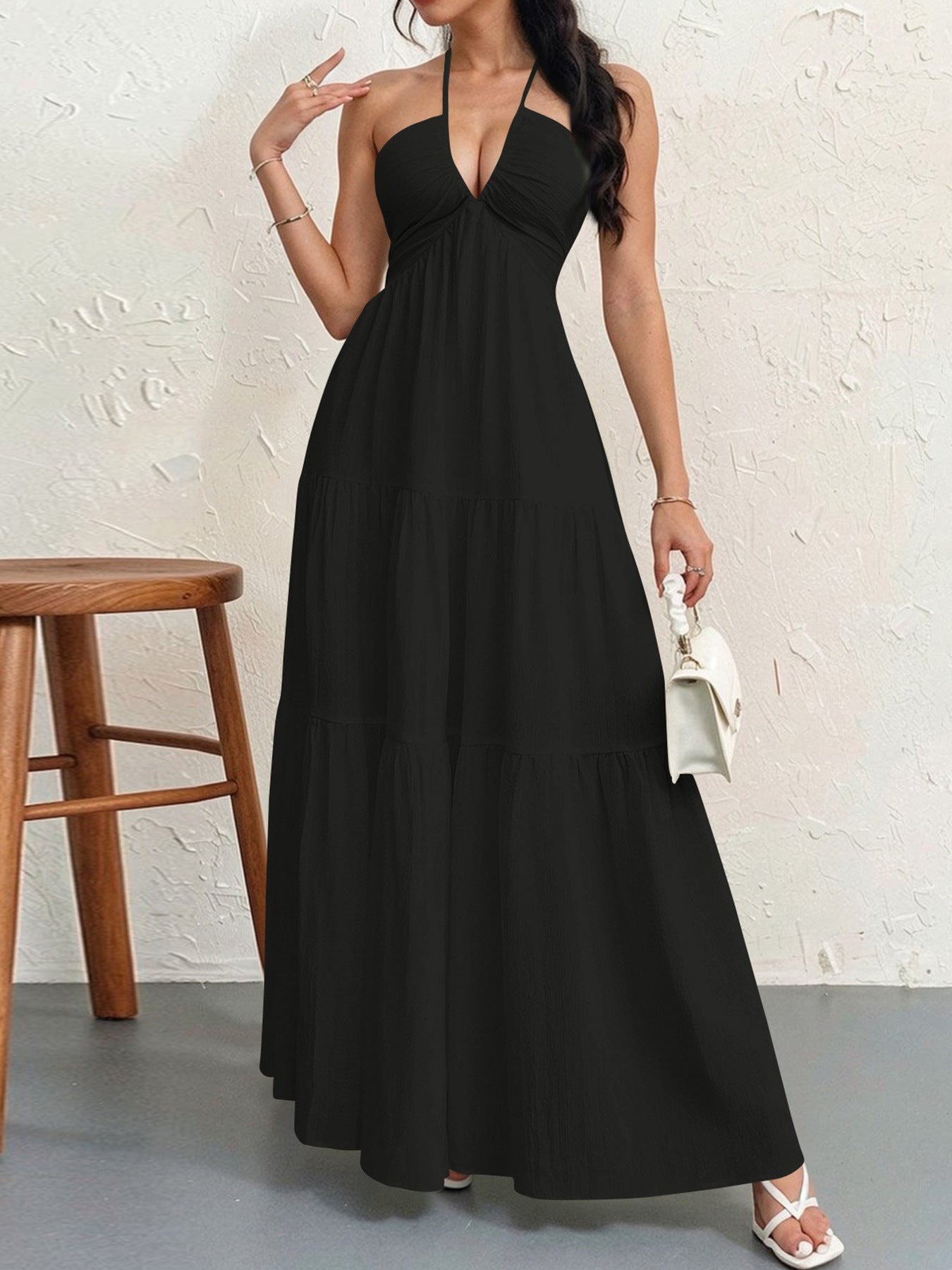 Backless Halter Neck A-Line Maxi Dress With Pleated Skirt For Beach Vacation