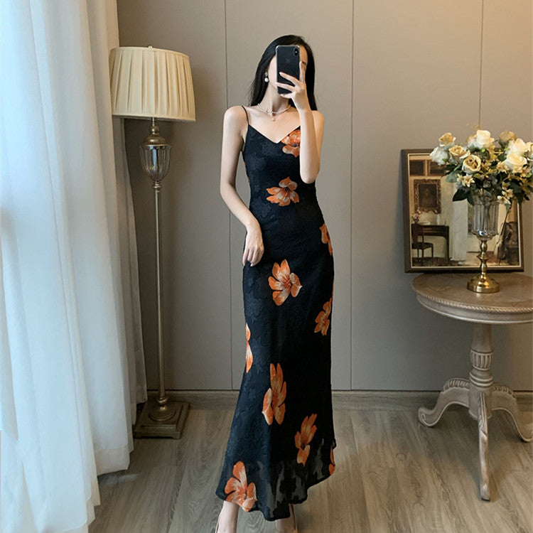 Sunlit Summer Vintage Floral Suspender Dress With V Neck And High Waist For Retro Charm